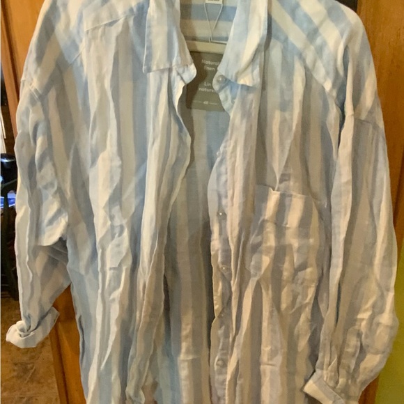 🌸🌸 H&M Blue and White Striped Blouse - Picture 2 of 3
